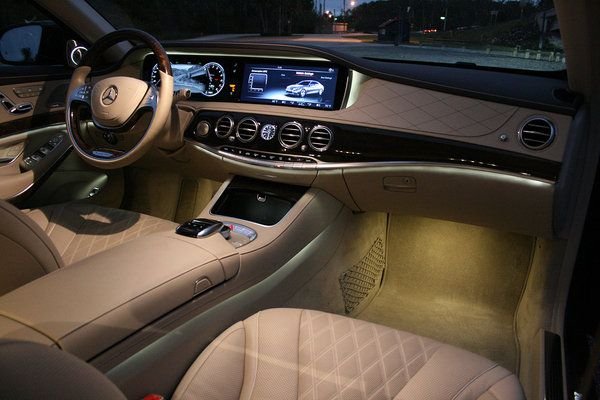 Mercedes-Benz S-Class climate control premium interior